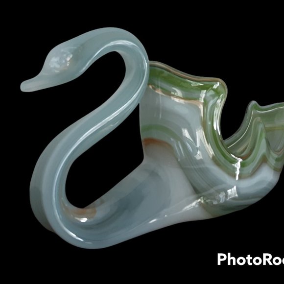 Elegant Glass Swan Bowl - White and Green - Picture 5 of 5